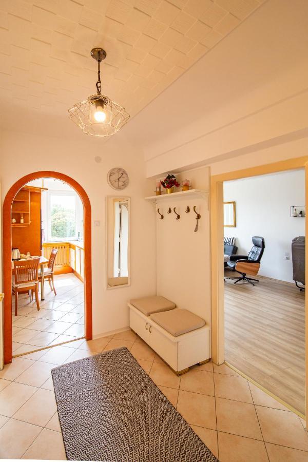 Best Rated Central Apartment Vienna - Ac, Wifi, 24H7Days Self Check-In, Board Games, Netflix מראה חיצוני תמונה